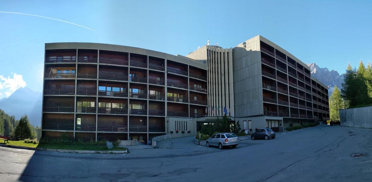 Cervinia Apartment 2121 - Ski & Mountain Panorama بيريوِل تْشيرفينيا المظهر الخارجي الصورة