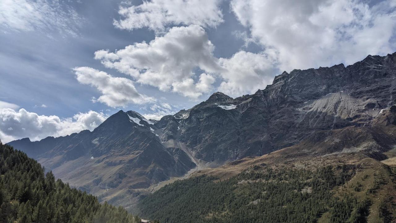 Cervinia Apartment 2121 - Ski & Mountain Panorama بيريوِل تْشيرفينيا المظهر الخارجي الصورة