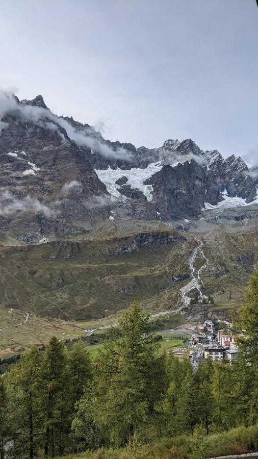 Cervinia Apartment 2121 - Ski & Mountain Panorama بيريوِل تْشيرفينيا المظهر الخارجي الصورة