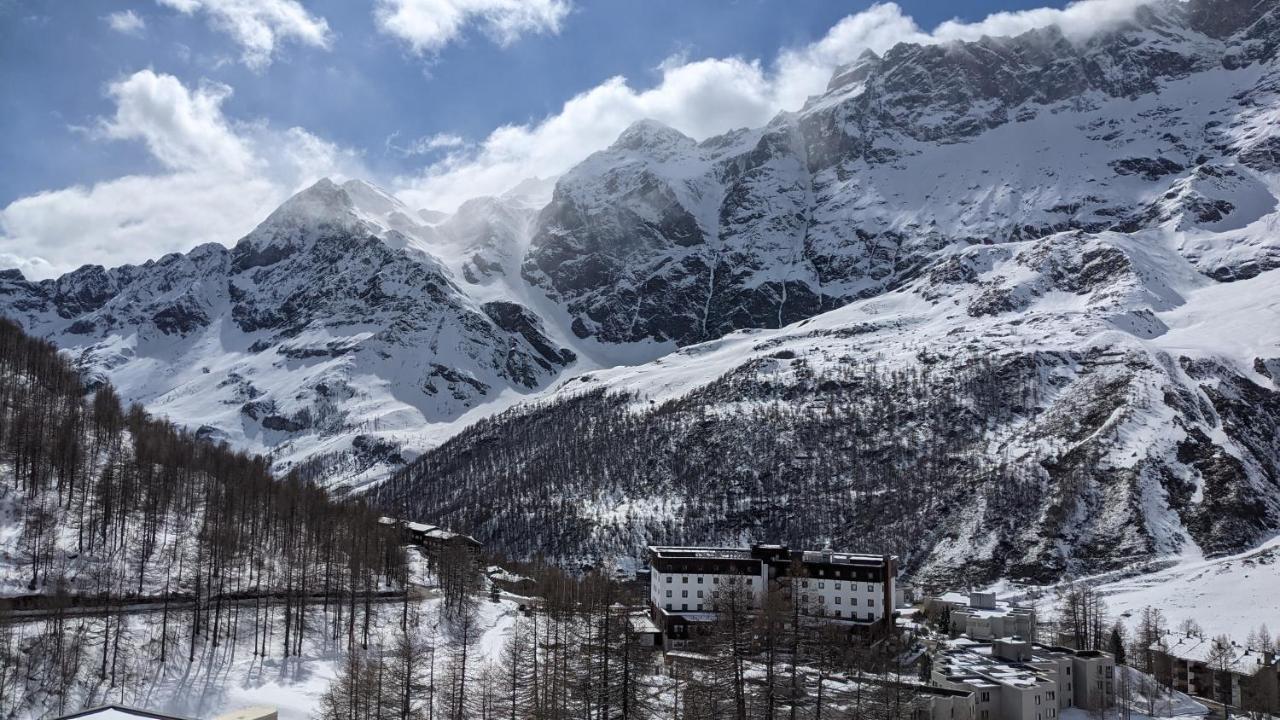 Cervinia Apartment 2121 - Ski & Mountain Panorama بيريوِل تْشيرفينيا المظهر الخارجي الصورة